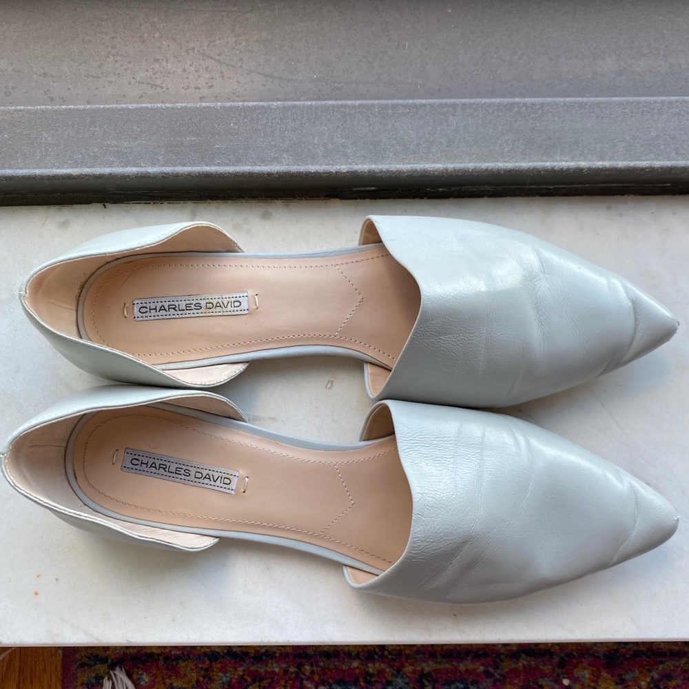 Charles David grey leather d’Orsay flat
